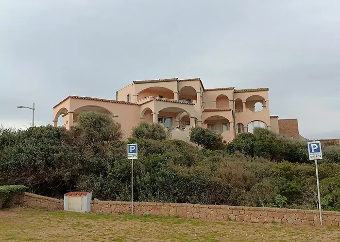 Appartamento vista mare Punta Tegge